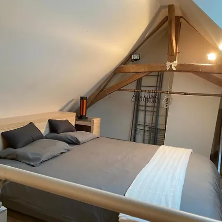 Hébergement de vacances De Charme Au Coeur De La Forêt *